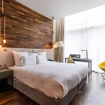 Pullman Liverpool